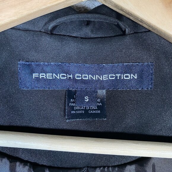 French Connection Hooded Tulip Hem Trench Coat Women’s S Black Satin Jacket - Picture 6 of 16